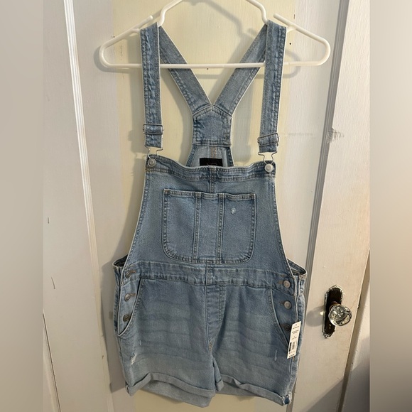 Set of 2 No Boundaries Junior Denim Overalls. - Picture 4 of 5